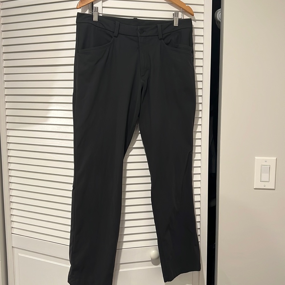 Lululemon ABC pants classic fit